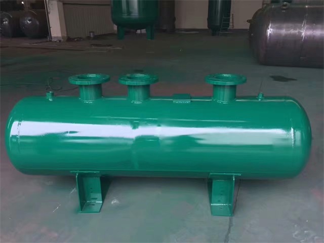 1679991473376569.jpeg 汝南汝南汝南蒸汽分气缸1.jpeg